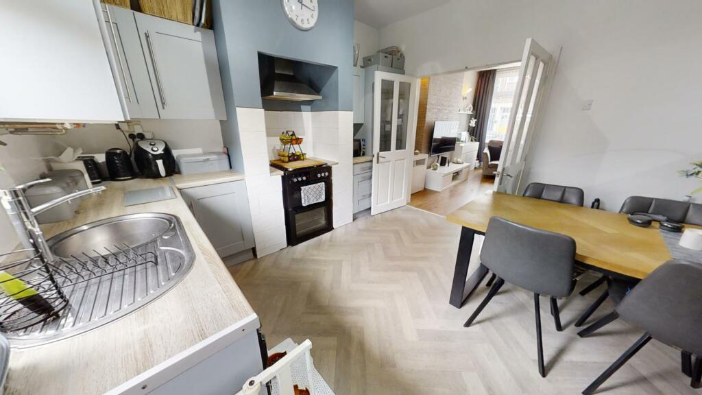 ezgif.com-webp-to-jpg-converter-27