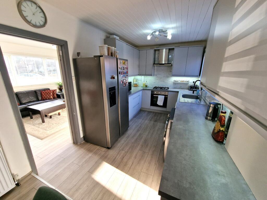 ezgif.com-webp-to-jpg-converter-48