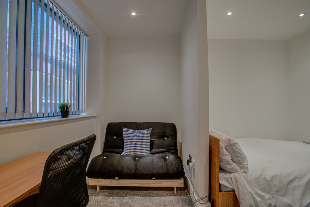 259055_BrackenHse_IMG_02_0000-ezgif.com-webp-to-jpg-converter