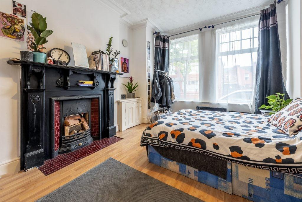 ezgif.com-webp-to-jpg-converter-58