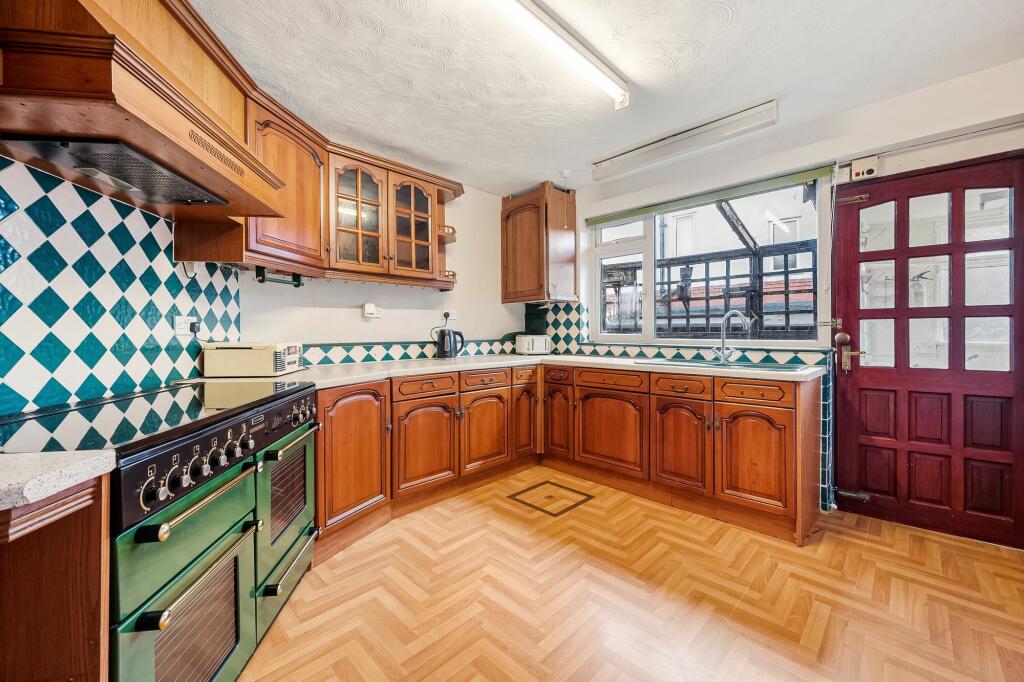 158939_9b76e3f4-9dcb-444f-a7f0-ef2b08210349_IMG_02_0000