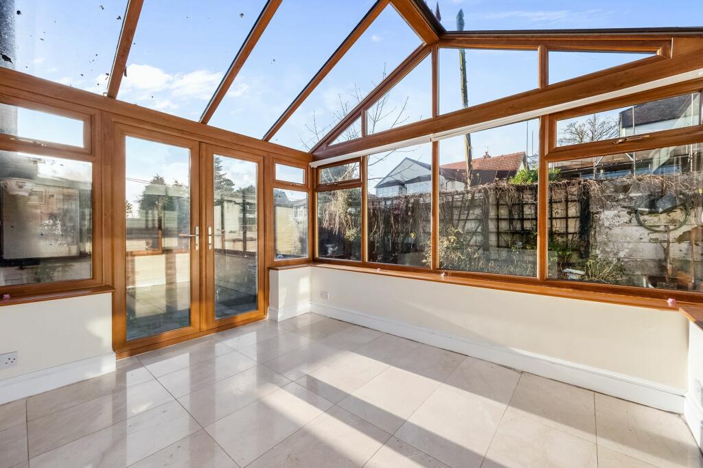 158939_9b76e3f4-9dcb-444f-a7f0-ef2b08210349_IMG_03_0000