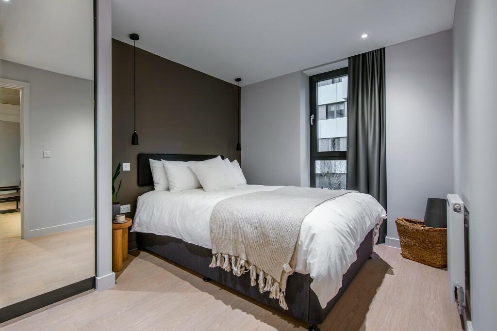 ezgif.com-webp-to-jpg-converter-1-8