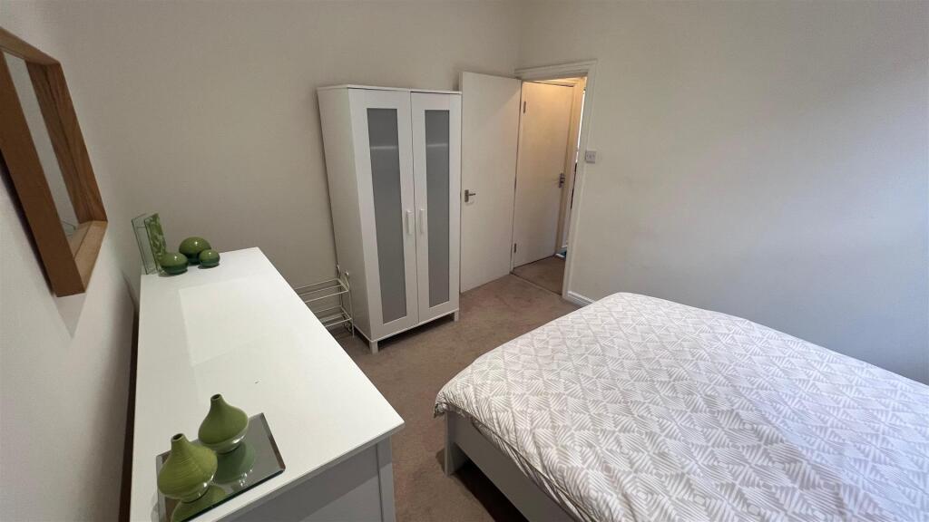 ezgif.com-webp-to-jpg-converter-13-3