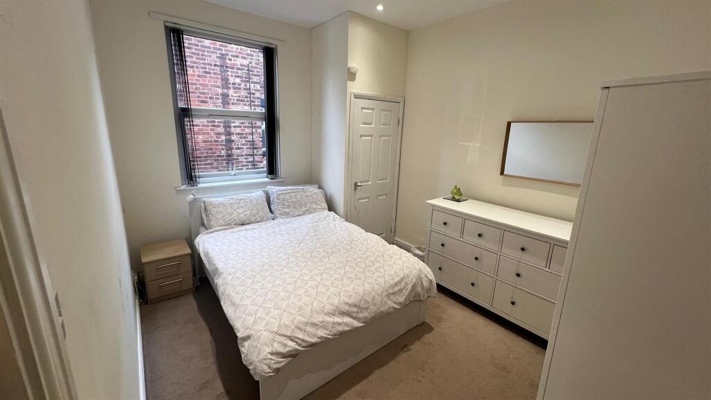 ezgif.com-webp-to-jpg-converter-14-4