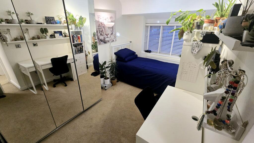 ezgif.com-webp-to-jpg-converter-15-5