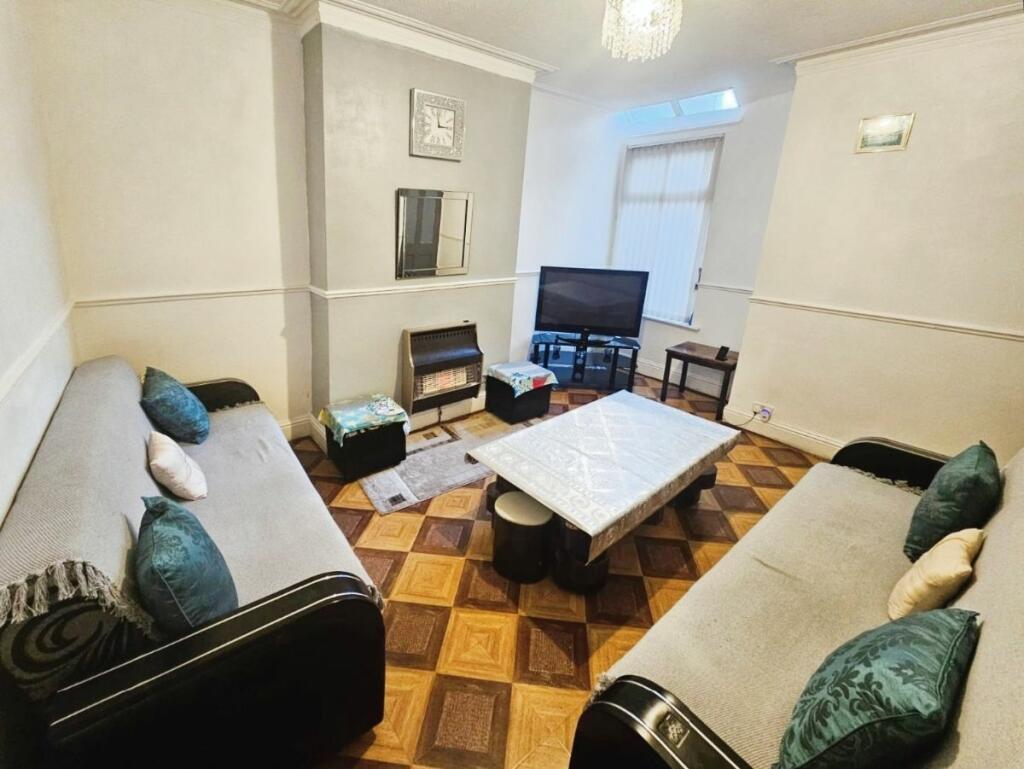 ezgif.com-webp-to-jpg-converter-2-7