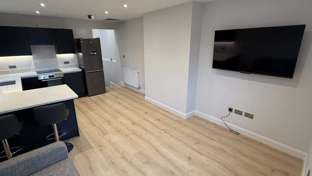 ezgif.com-webp-to-jpg-converter-20-2