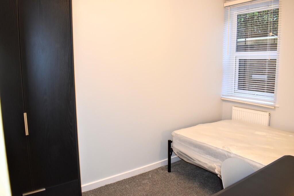 ezgif.com-webp-to-jpg-converter-2025-01-16T180445.615