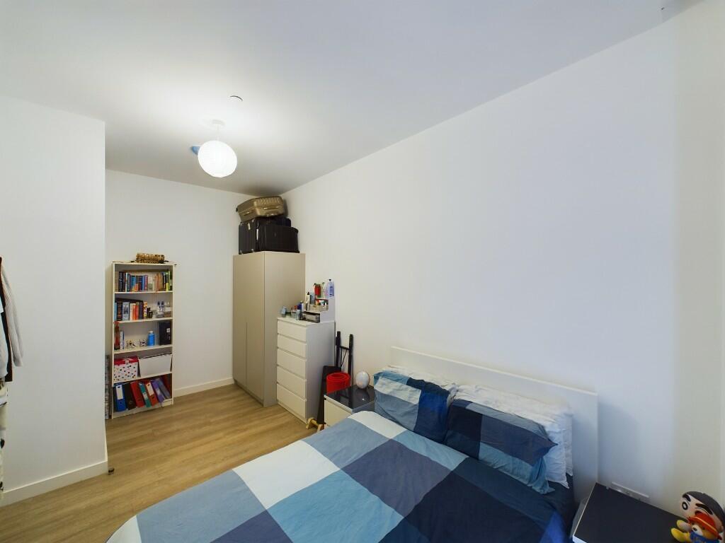 ezgif.com-webp-to-jpg-converter-2025-01-18T161146.794