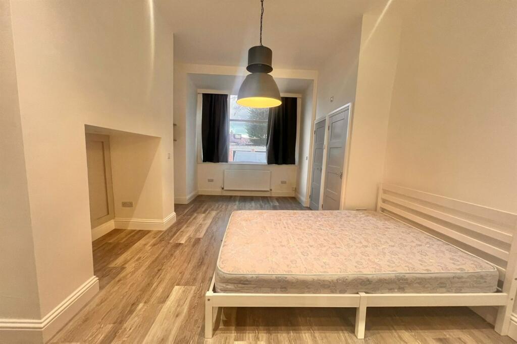 ezgif.com-webp-to-jpg-converter-2025-01-18T184405.618