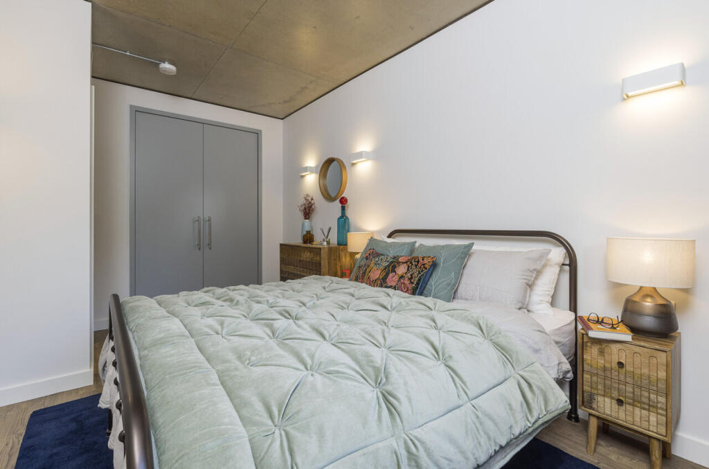 ezgif.com-webp-to-jpg-converter-2025-01-20T192625.651