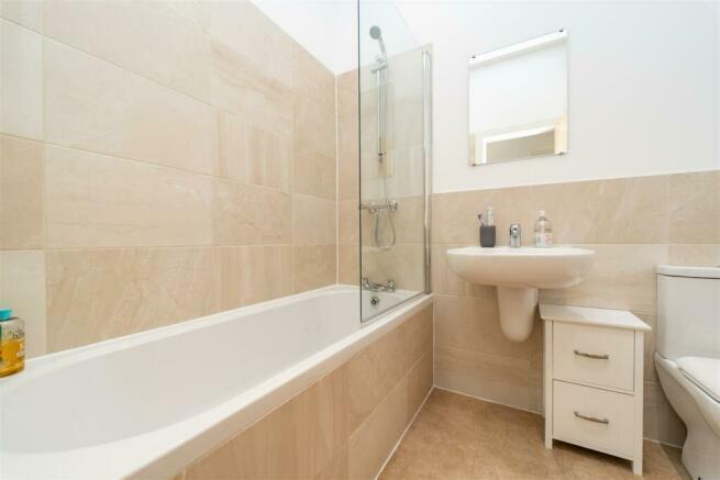 ezgif.com-webp-to-jpg-converter-2025-01-21T200826.238