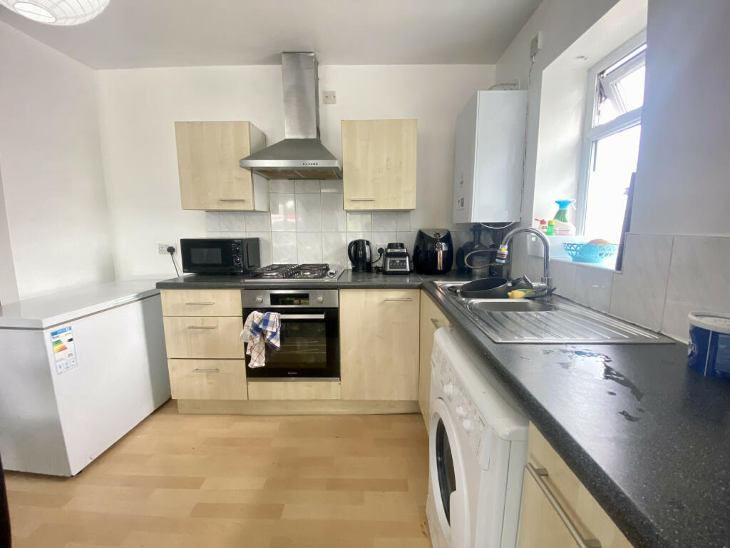 ezgif.com-webp-to-jpg-converter-2025-01-21T202254.500