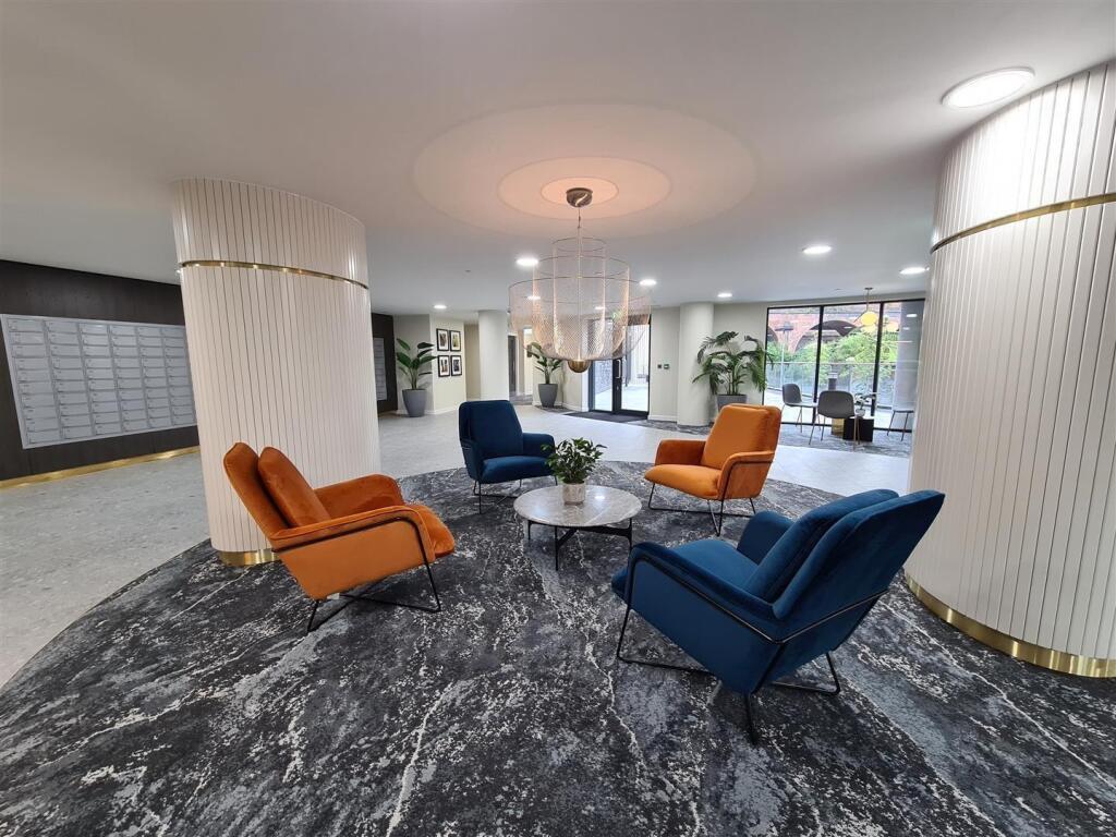 ezgif.com-webp-to-jpg-converter-2025-01-22T192514.846