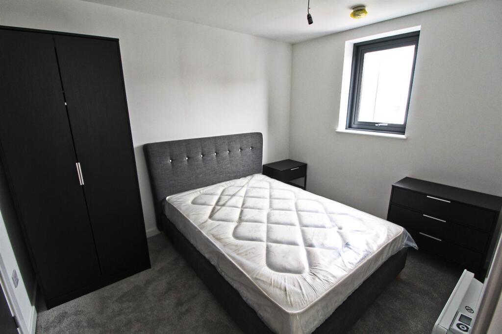 ezgif.com-webp-to-jpg-converter-2025-01-22T193244.168