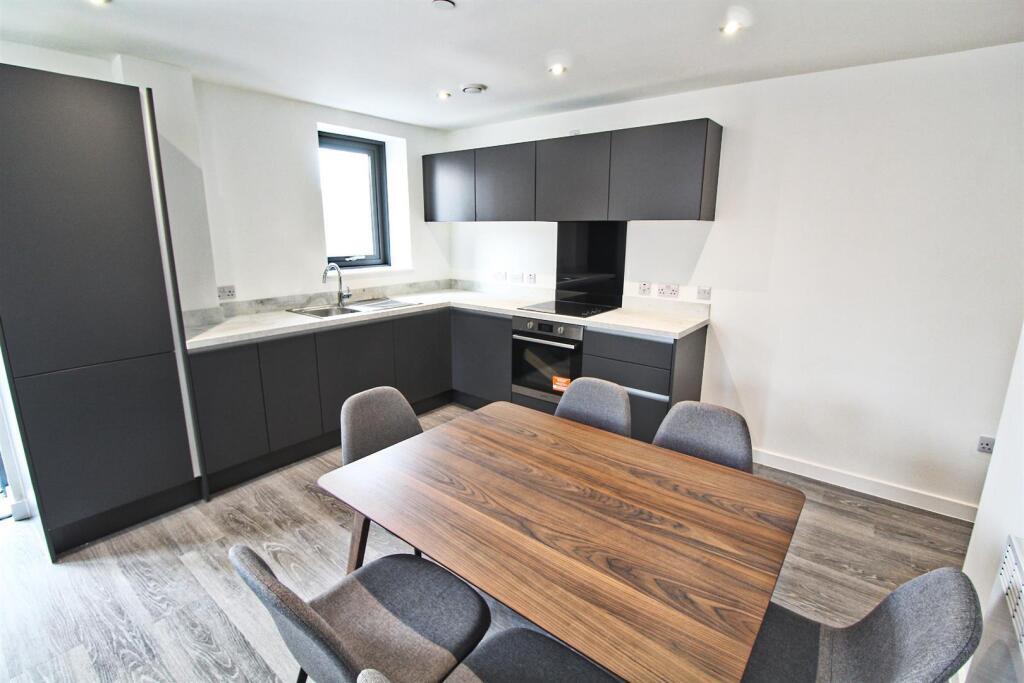 ezgif.com-webp-to-jpg-converter-2025-01-22T193301.022