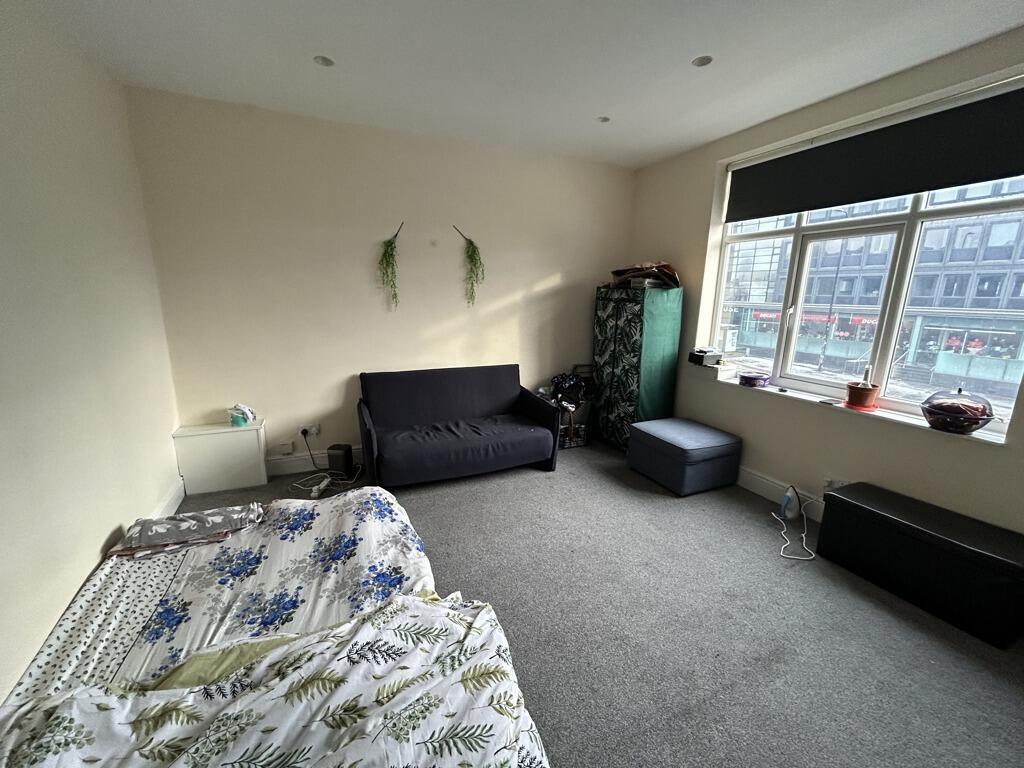 ezgif.com-webp-to-jpg-converter-2025-01-22T195122.697