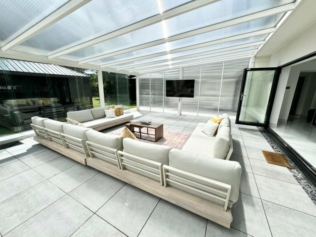 ezgif.com-webp-to-jpg-converter-2025-01-23T183555.968