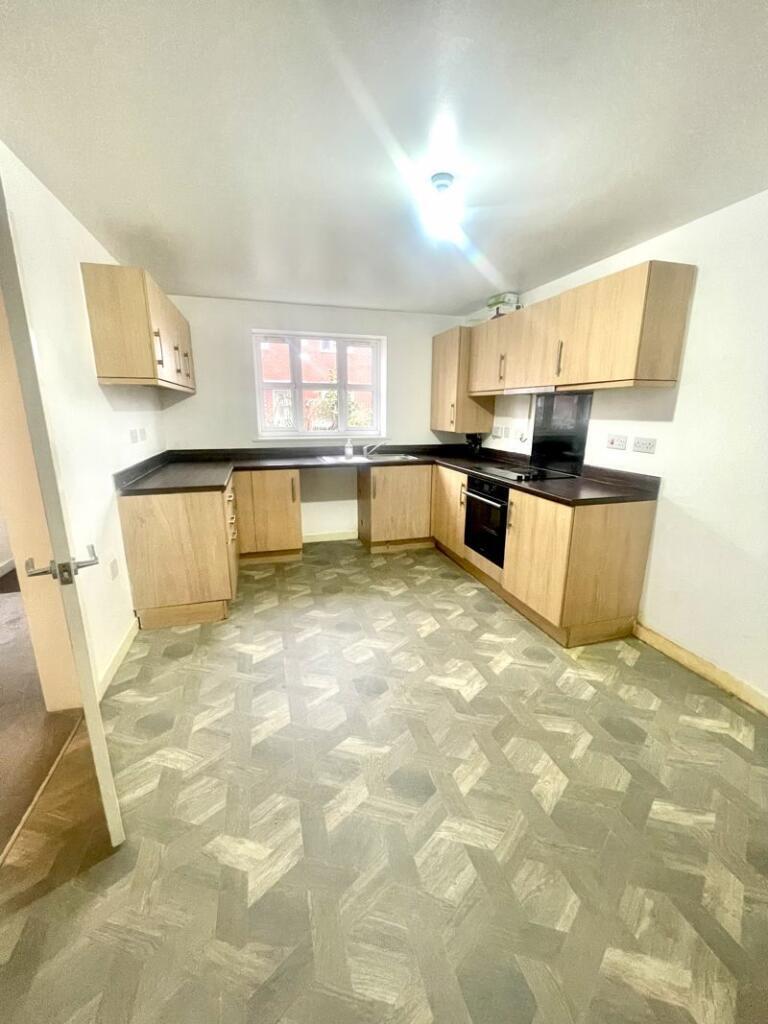 ezgif.com-webp-to-jpg-converter-2025-01-29T191842.942