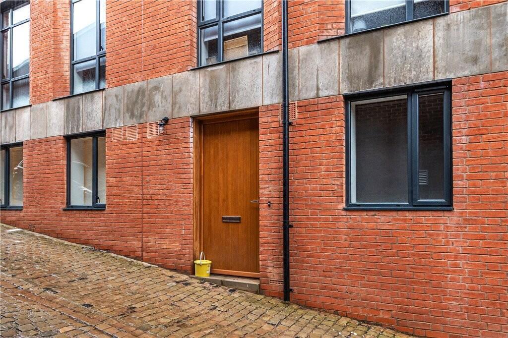 ezgif.com-webp-to-jpg-converter-2025-01-30T171956.466