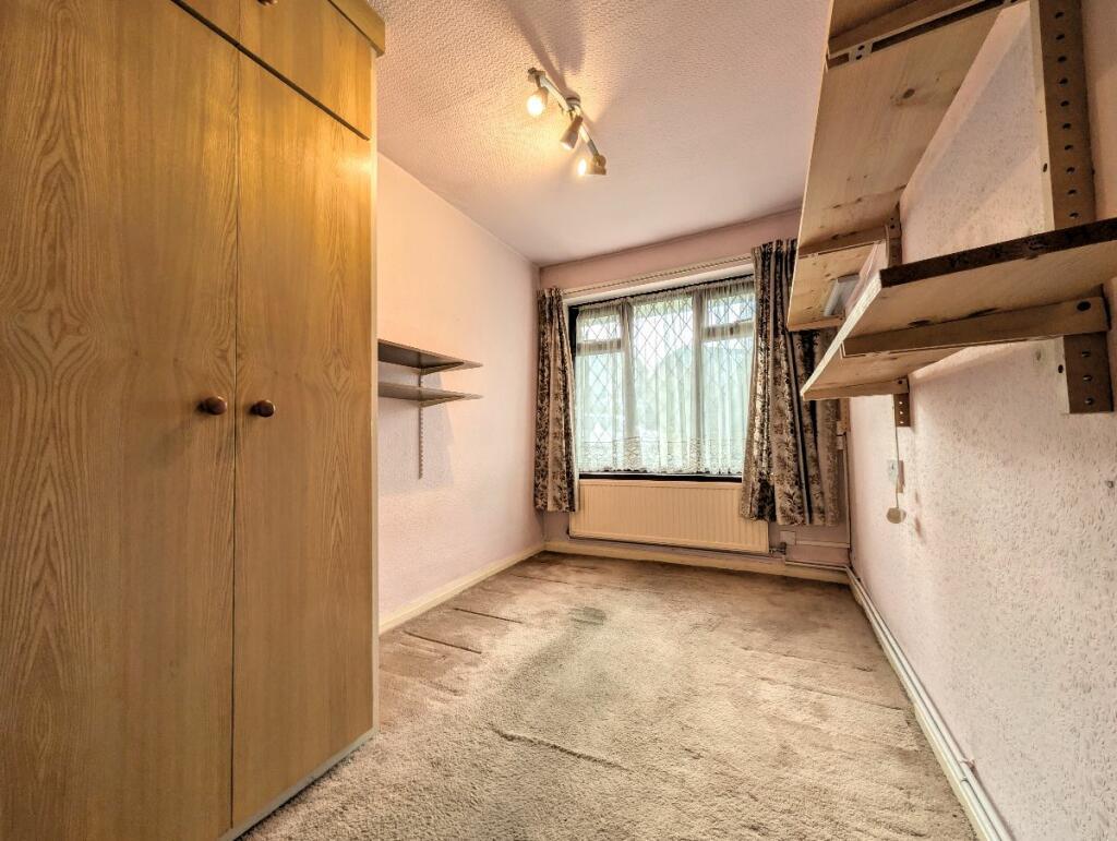 ezgif.com-webp-to-jpg-converter-33-1