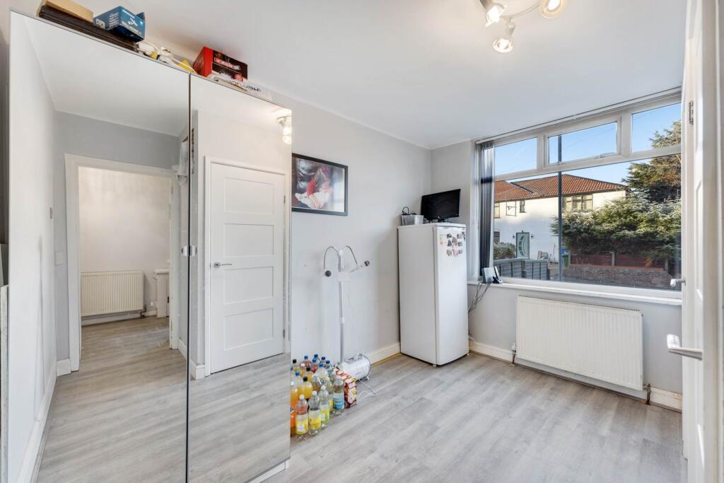 ezgif.com-webp-to-jpg-converter-36-5