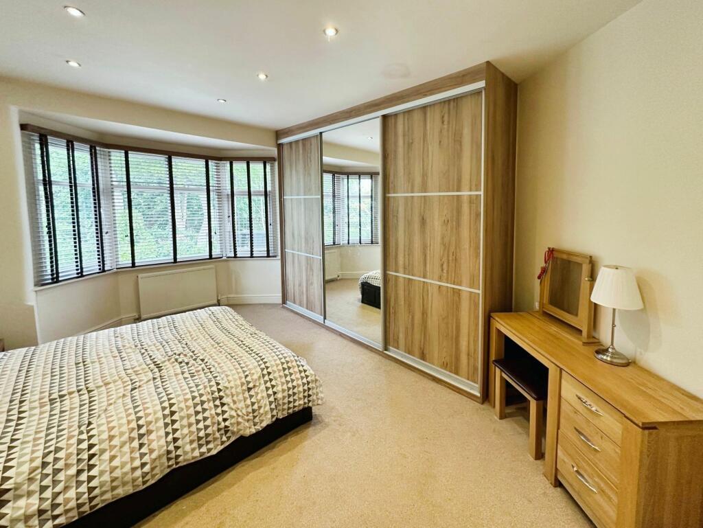 ezgif.com-webp-to-jpg-converter-45-7