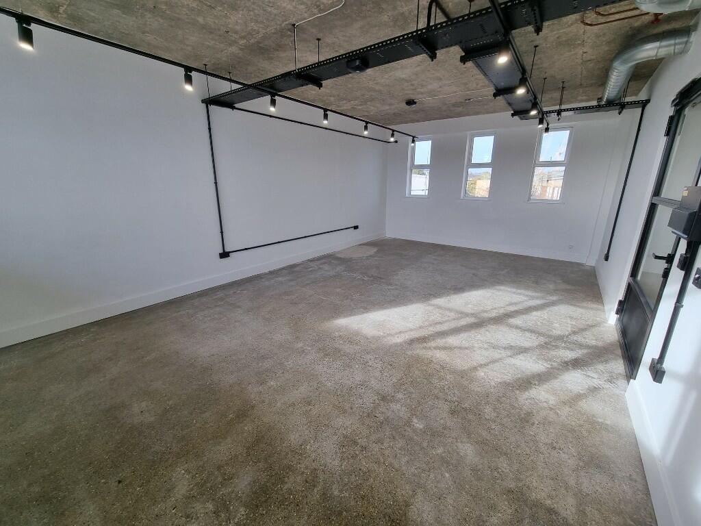 ezgif.com-webp-to-jpg-converter-57-2