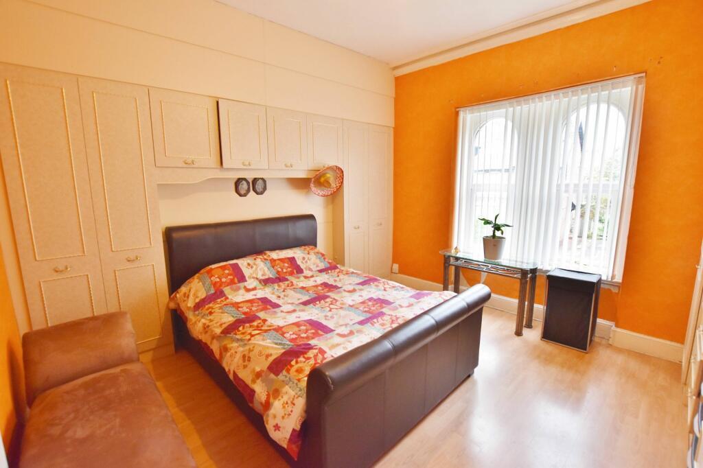 ezgif.com-webp-to-jpg-converter-78