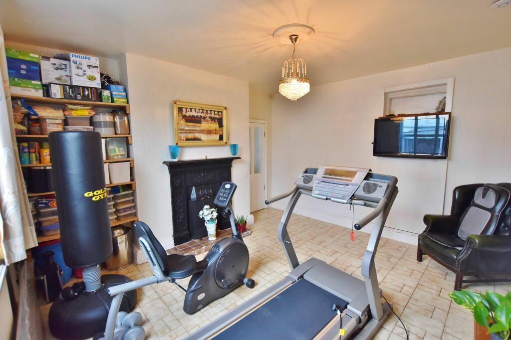 ezgif.com-webp-to-jpg-converter-80