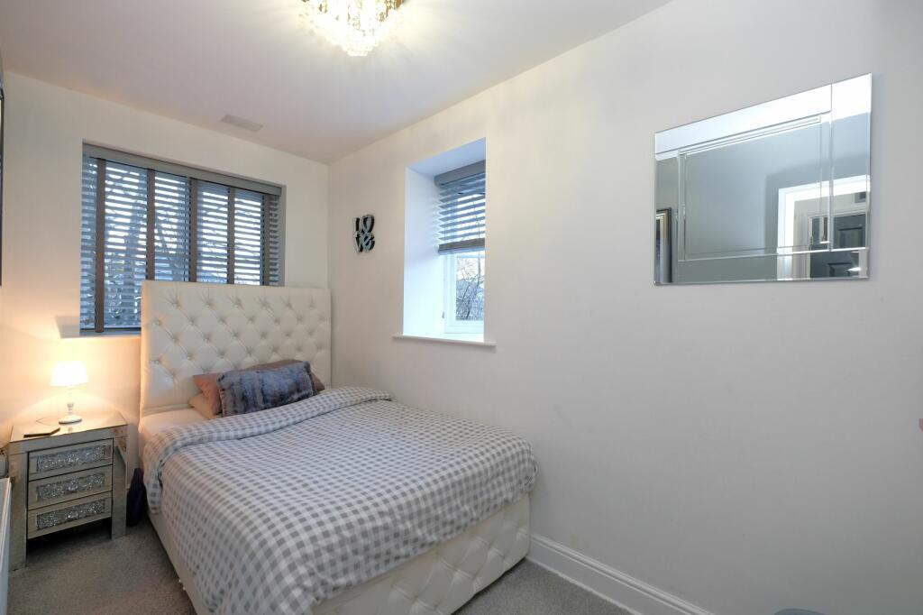 ezgif.com-webp-to-jpg-converter-81-1