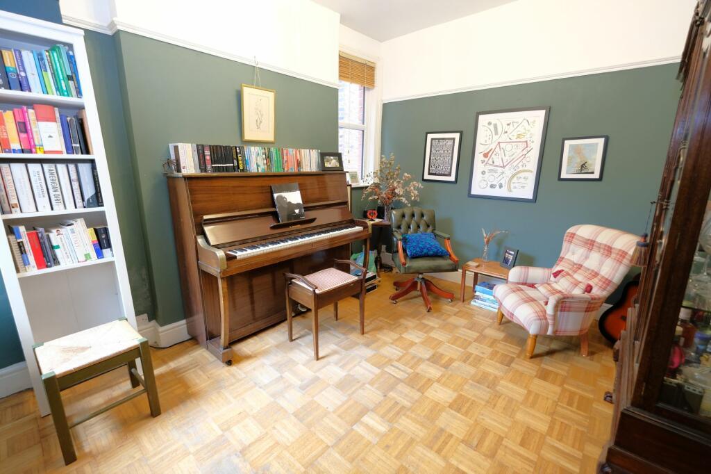 ezgif.com-webp-to-jpg-converter-86-1