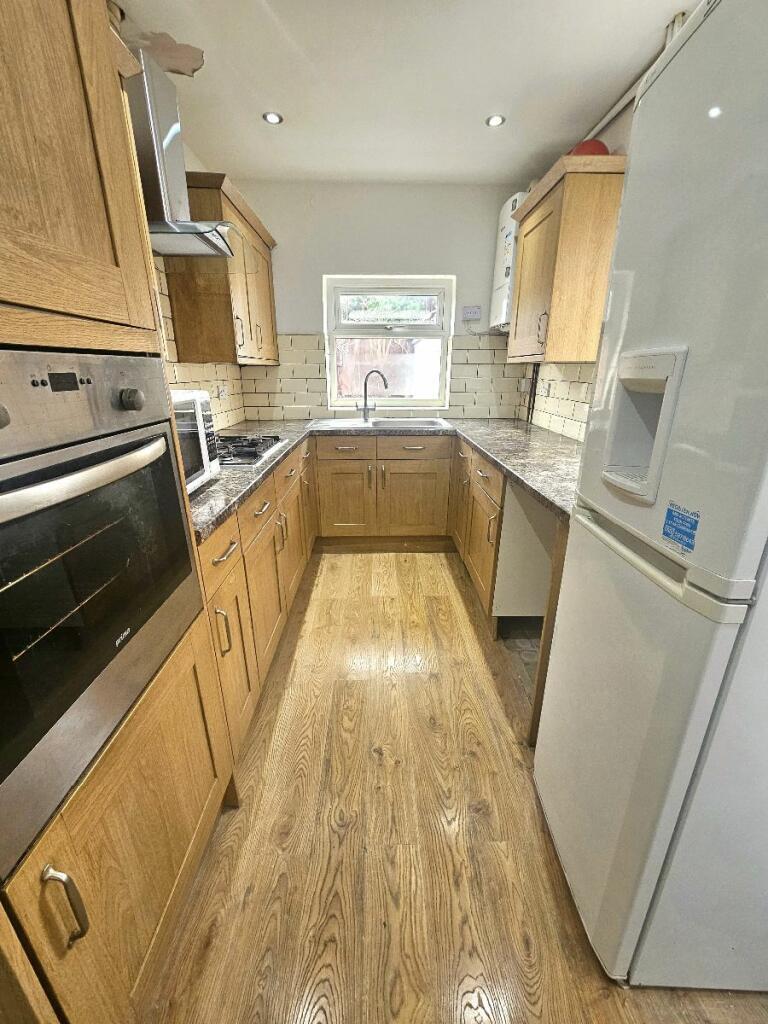 ezgif.com-webp-to-jpg-converter-95-2