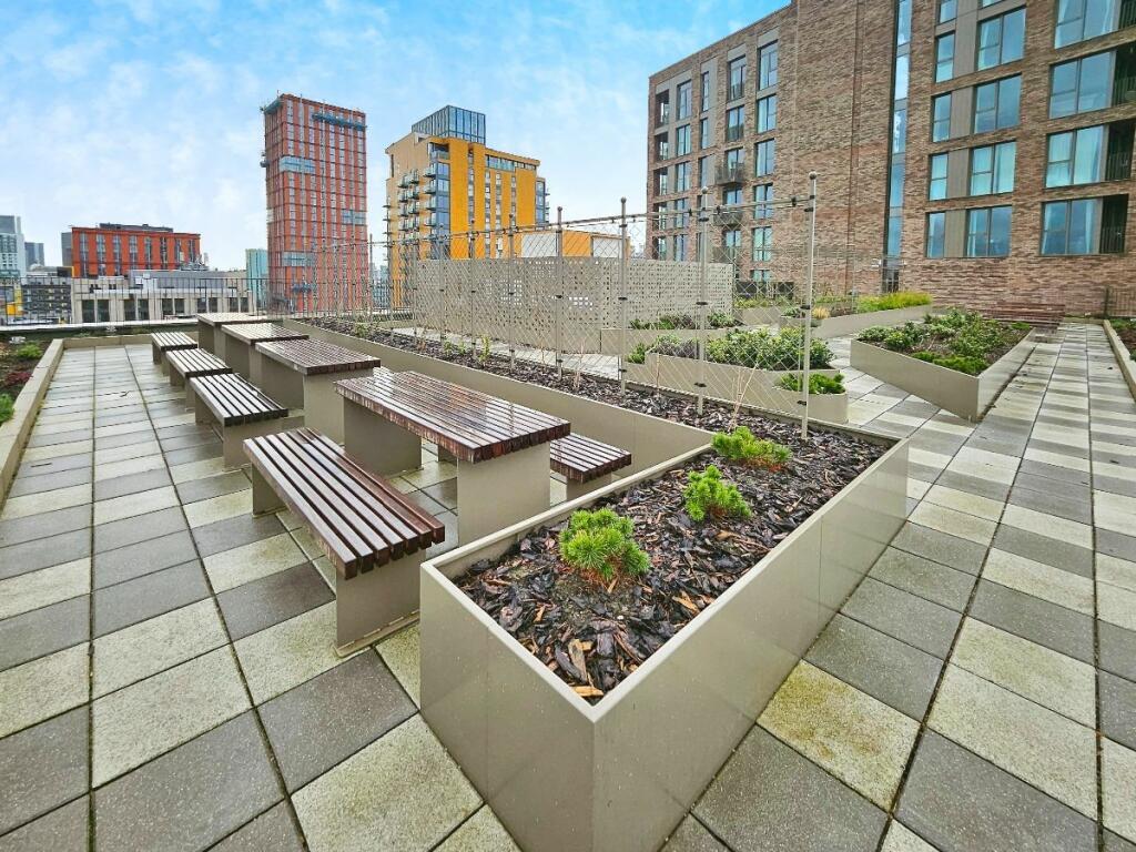 ezgif.com-webp-to-jpg-converter-96