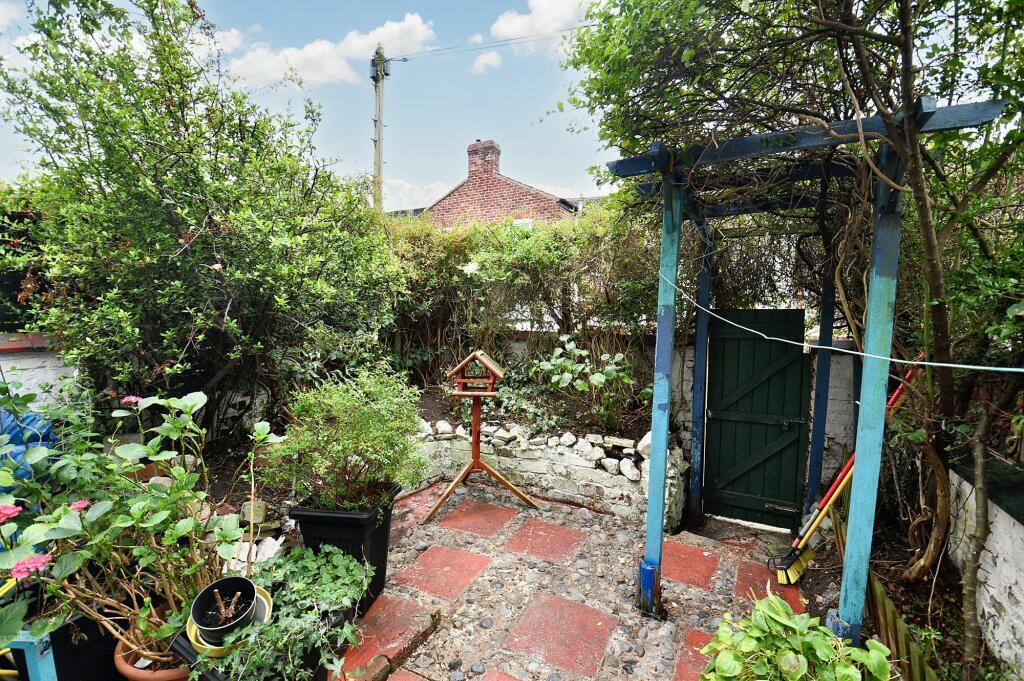 254921_35a5a548-96d8-423a-ab13-d0ccd11a056e_IMG_06_0000-ezgif.com-webp-to-jpg-converter