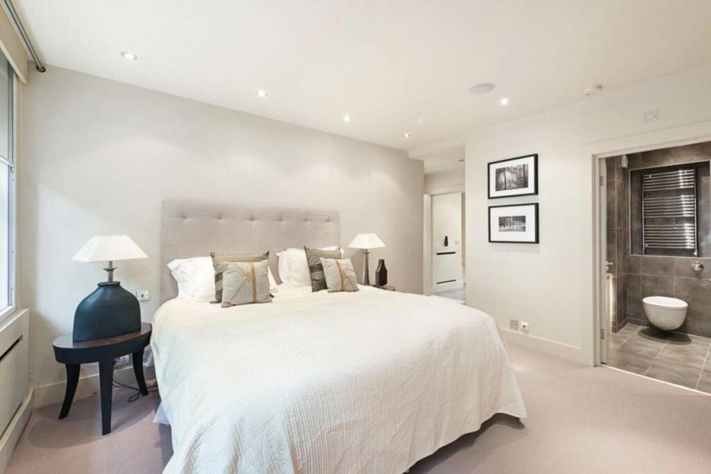 271223_236_CLOI_IMG_02_0000-ezgif.com-webp-to-jpg-converter