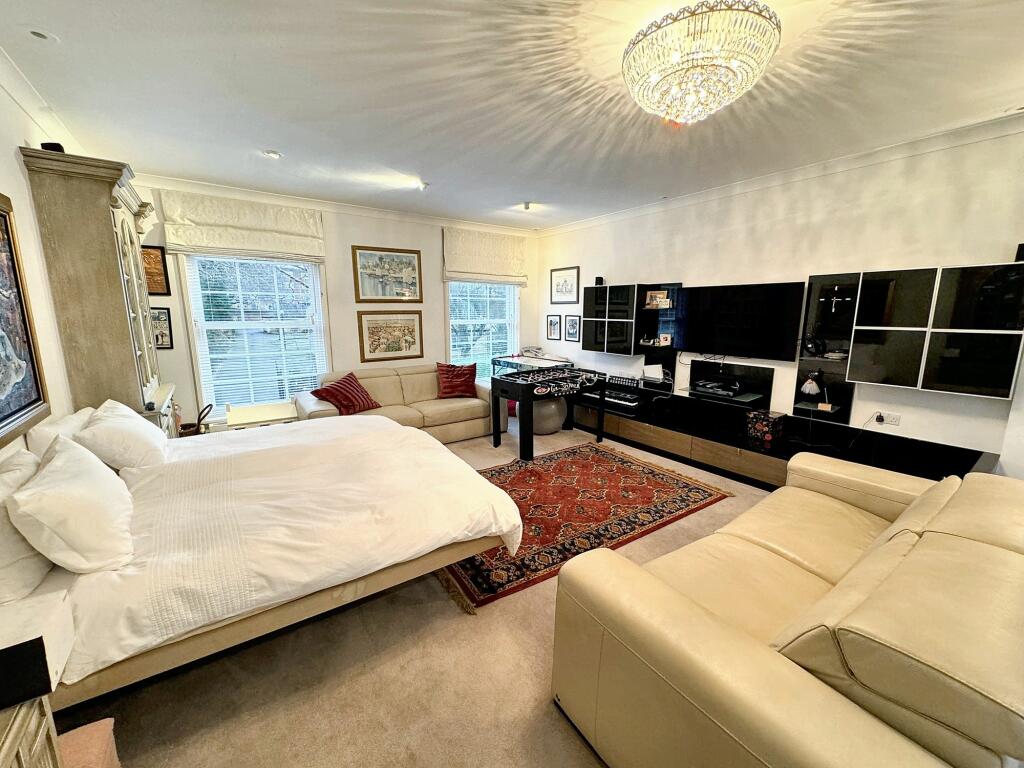 39452_2defe965-47fd-4f74-b435-4a07f1b12064_IMG_26_0000