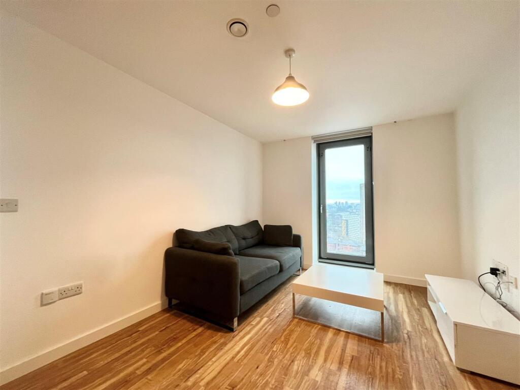 ezgif.com-webp-to-jpg-converter-2025-02-01T192622.578