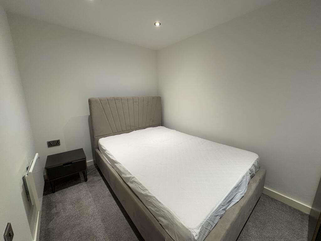 ezgif.com-webp-to-jpg-converter-2025-02-06T193423.384