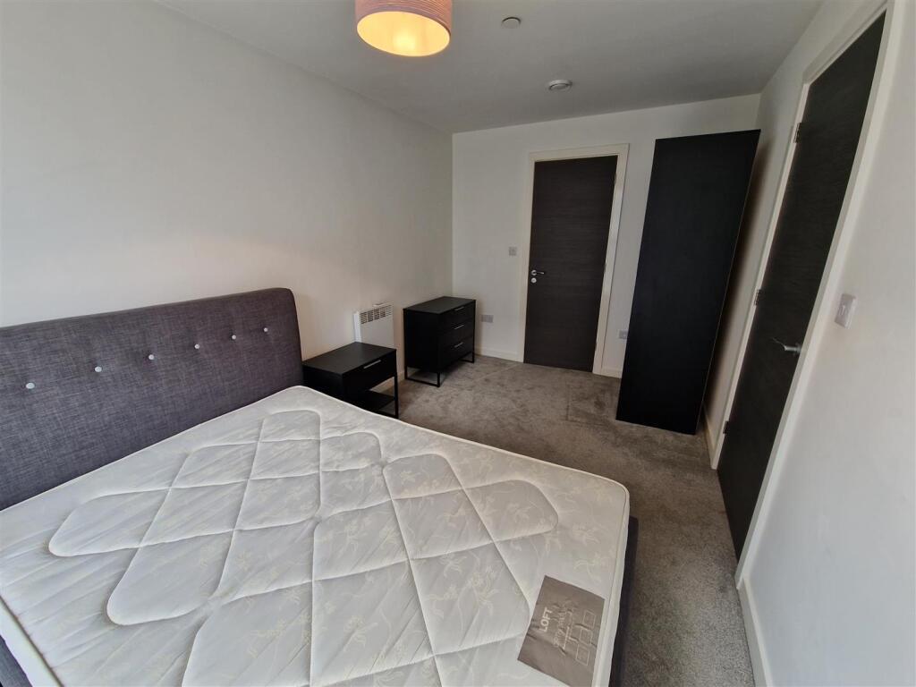 ezgif.com-webp-to-jpg-converter-2025-02-06T193947.761