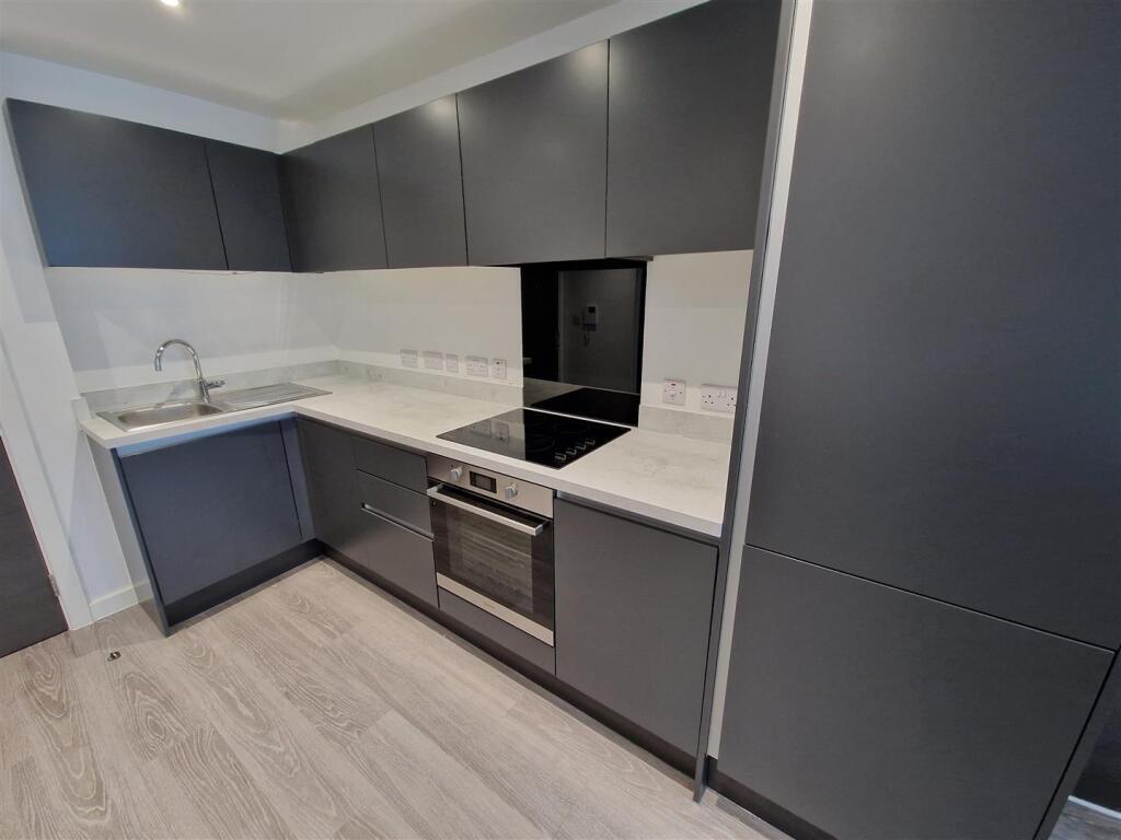 ezgif.com-webp-to-jpg-converter-2025-02-06T194000.920