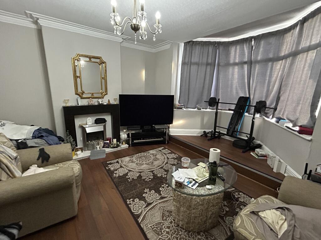 ezgif.com-webp-to-jpg-converter-2025-02-07T160043.424