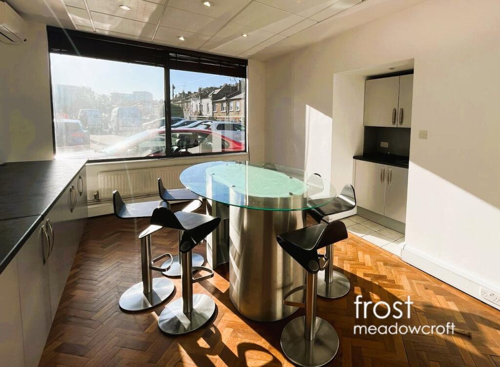 ezgif.com-webp-to-jpg-converter-2025-02-07T160911.576