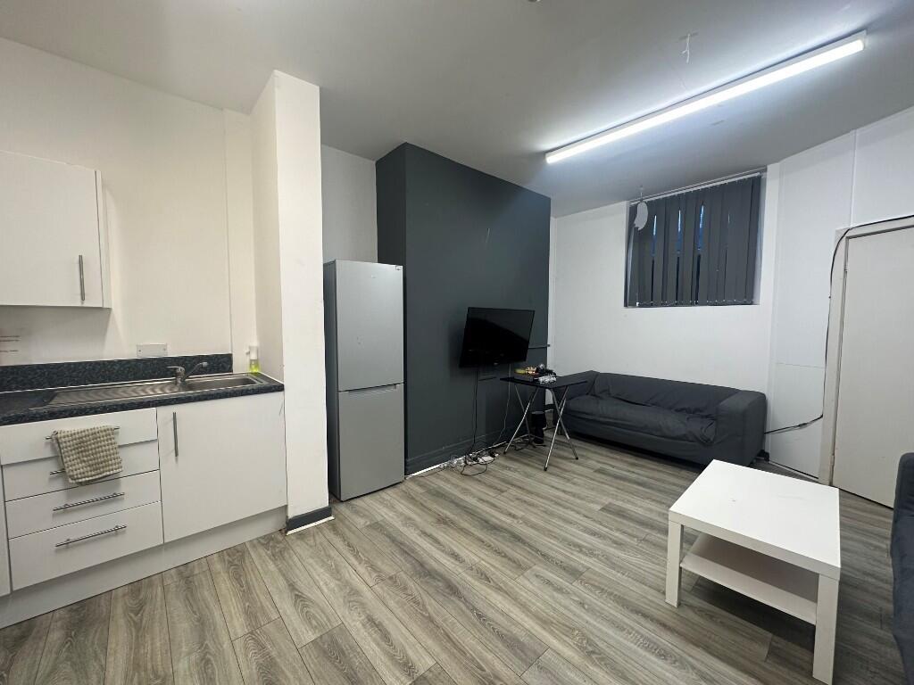 ezgif.com-webp-to-jpg-converter-2025-02-07T161739.731