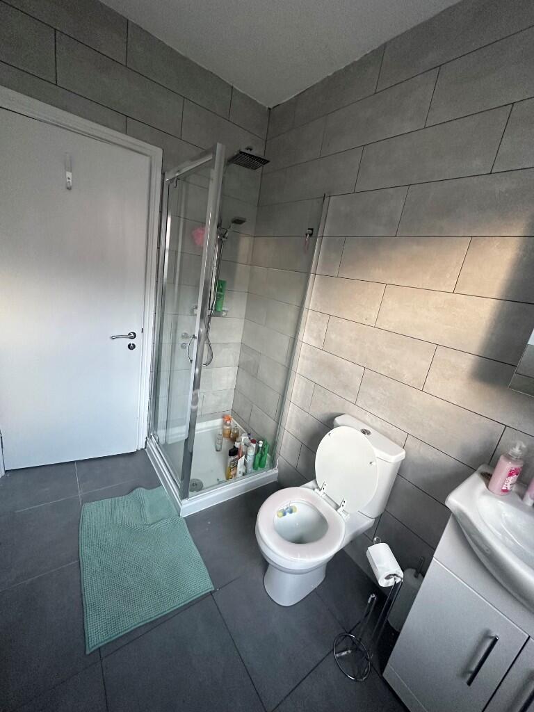 ezgif.com-webp-to-jpg-converter-2025-02-07T161807.809