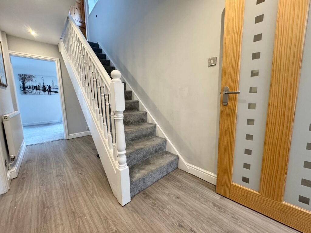 ezgif.com-webp-to-jpg-converter-2025-02-07T173556.750