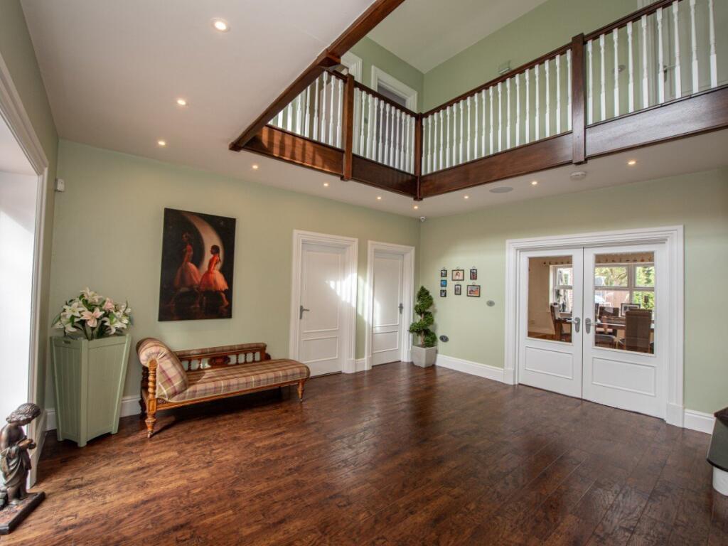 ezgif.com-webp-to-jpg-converter-2025-02-07T175357.223