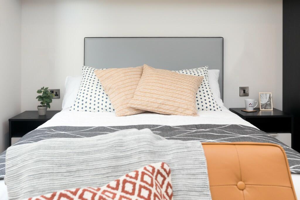 ezgif.com-webp-to-jpg-converter-45-1