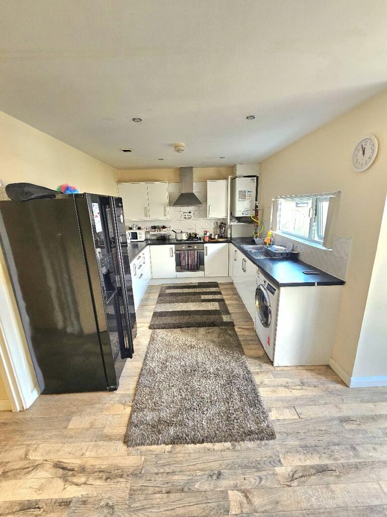 ezgif.com-webp-to-jpg-converter-70-2